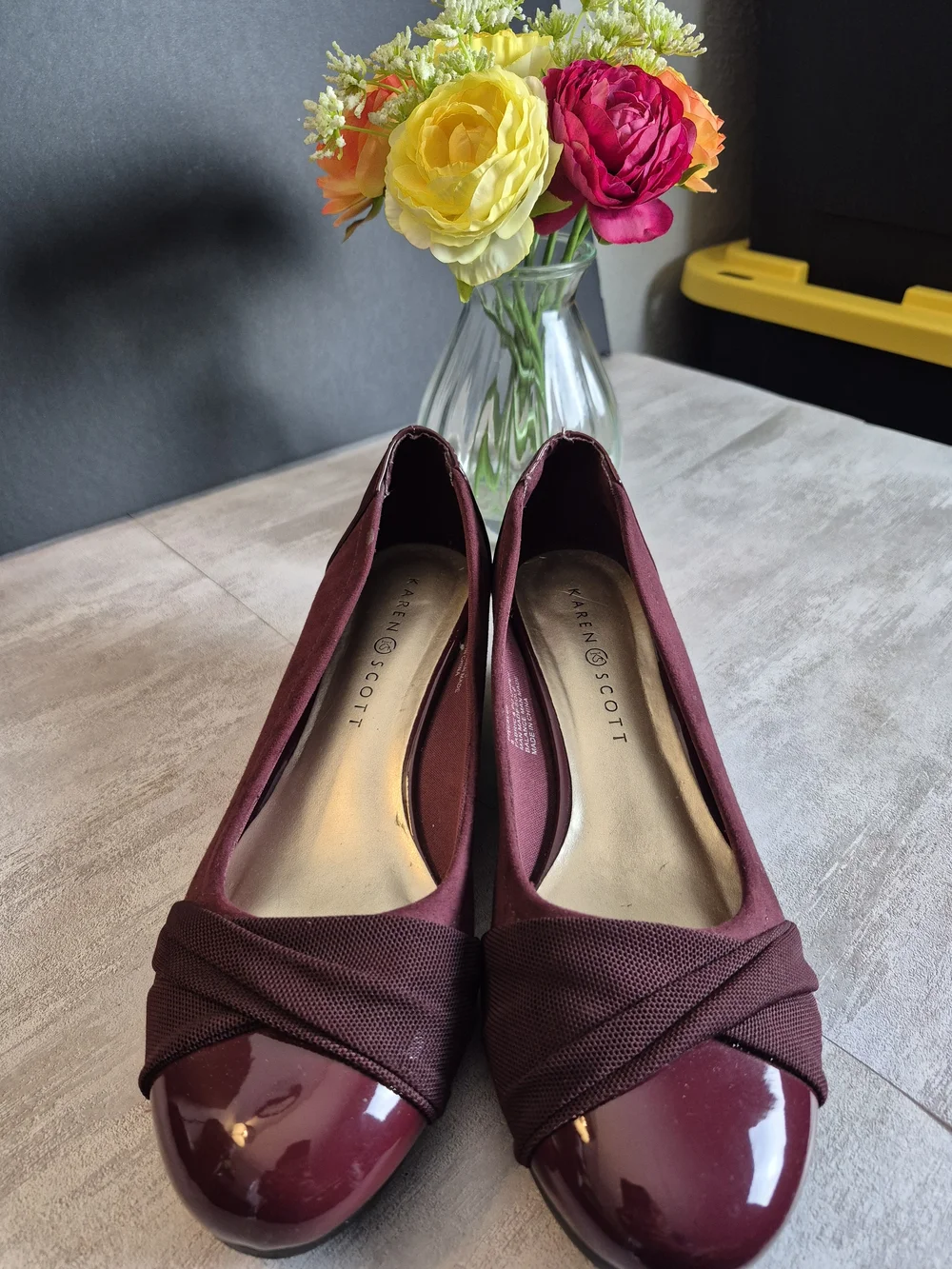 Women's Burgundy Wedge Flats - Classic Comfort Karen Scott Size 8
